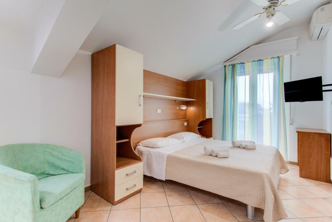 Hotel Cimarosa Riccione Bilik gambar